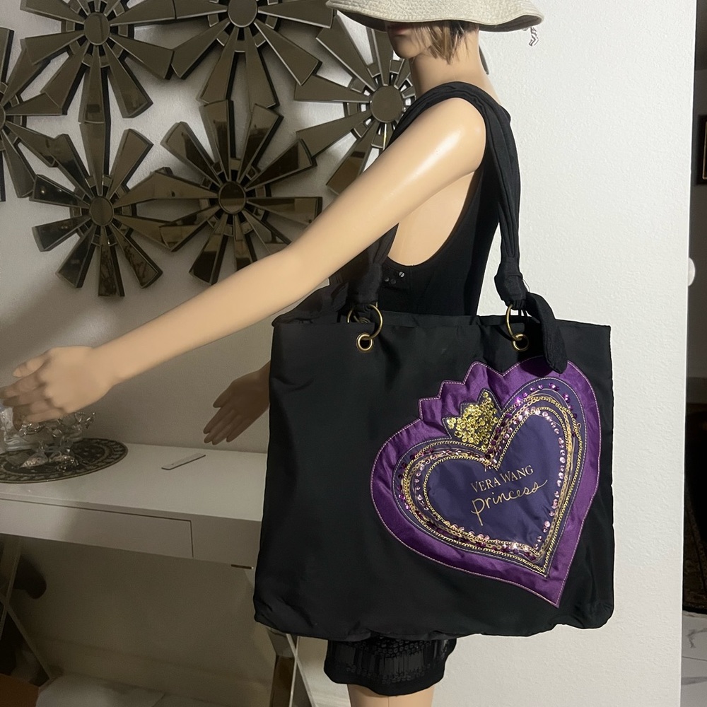 New ( VERA WANG PRINCESS ) ladies Sequins handmade purse( Totes)